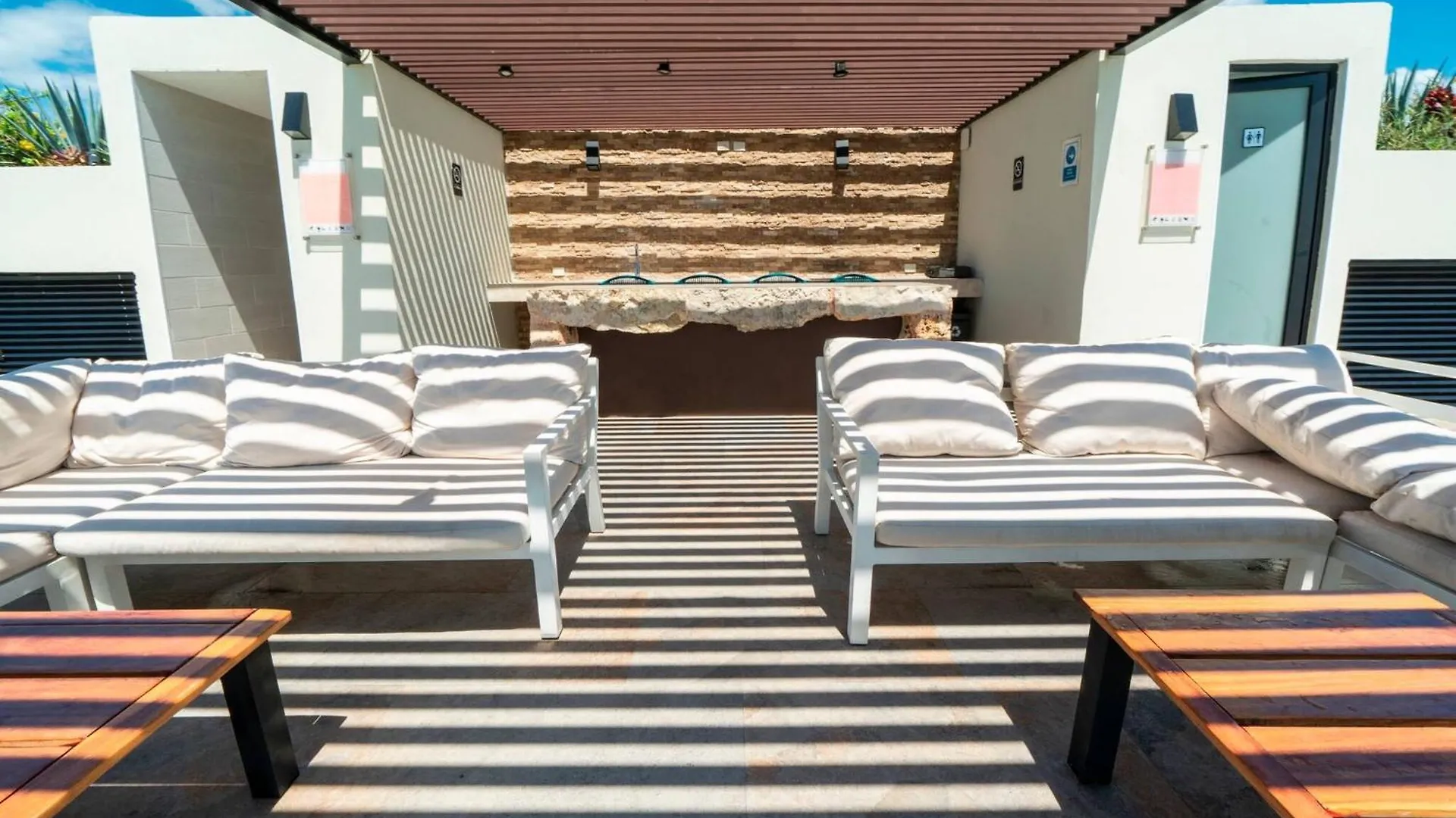 Rooftop With Ocean Views - 2 Bedrooms With Pool - At Arenis Condos 309 Πλάγια Ντελ Κάρμεν Διαμέρισμα